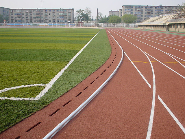 鐵路機械學校運動場